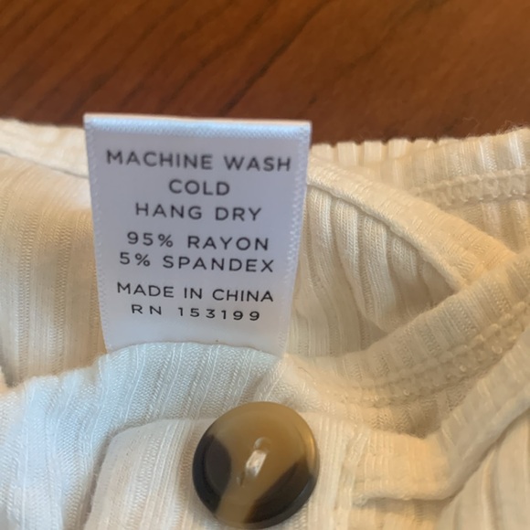 Lou Lou and Company cove ribbed knotted gown - Picture 10 of 10